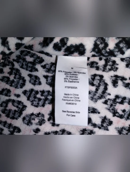 Thalia Sodi Long-Sleeve Leopard Print V-Neck  Night Pj's Top - Black & White - Picture 5 of 6